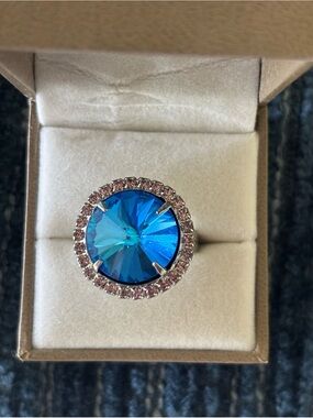 New Sorrelli Stunning Blue Crystal Bright Silver Adjustable Ring